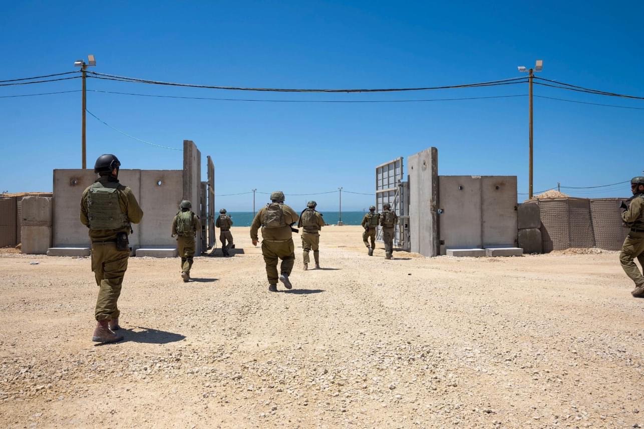 استطلاع: 40% من الإسرائيليين يؤيدون حكما عسكريا في غزة