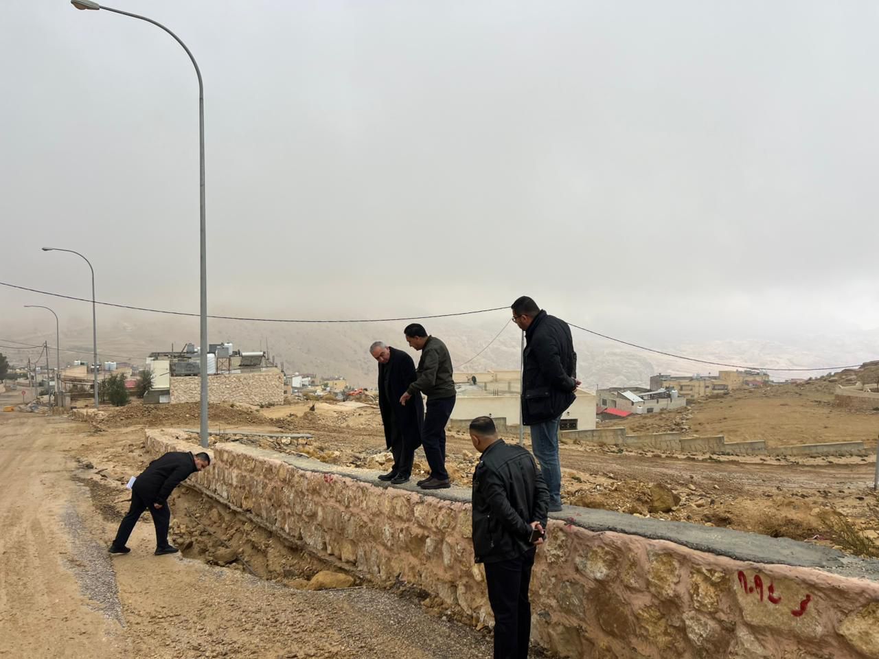 رئيس مفوضي سلطة البترا يتفقد الطيبة والراجف ودلاغة بعد الأمطار الغزيرة